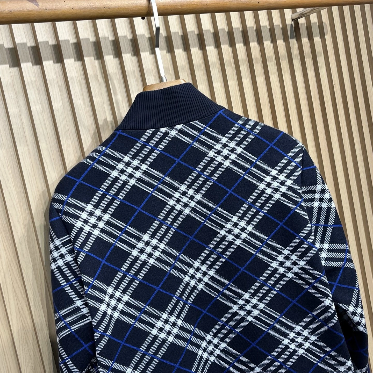 wg.luxury-- 2ur25rry wool item: E-F443J1816H